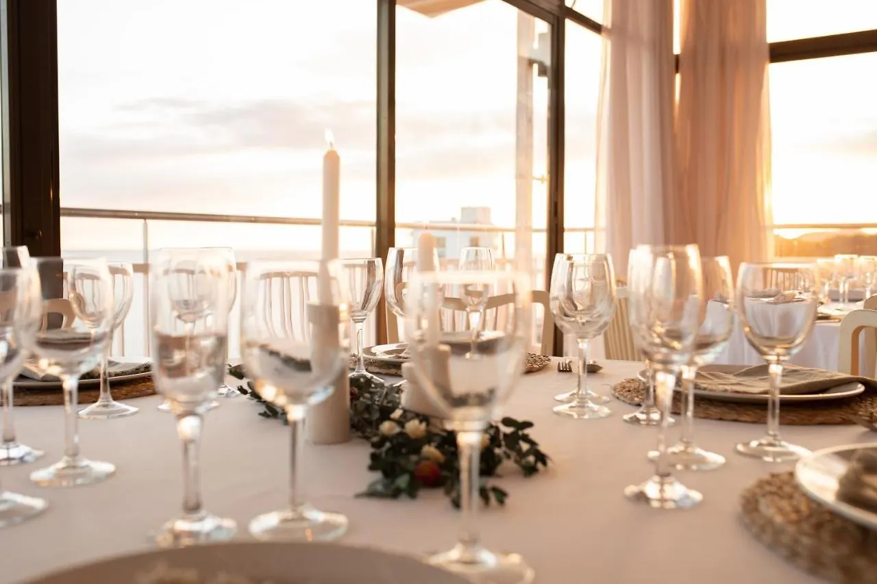 Hotel Roger De Flor By Seleqtta Lloret de Mar