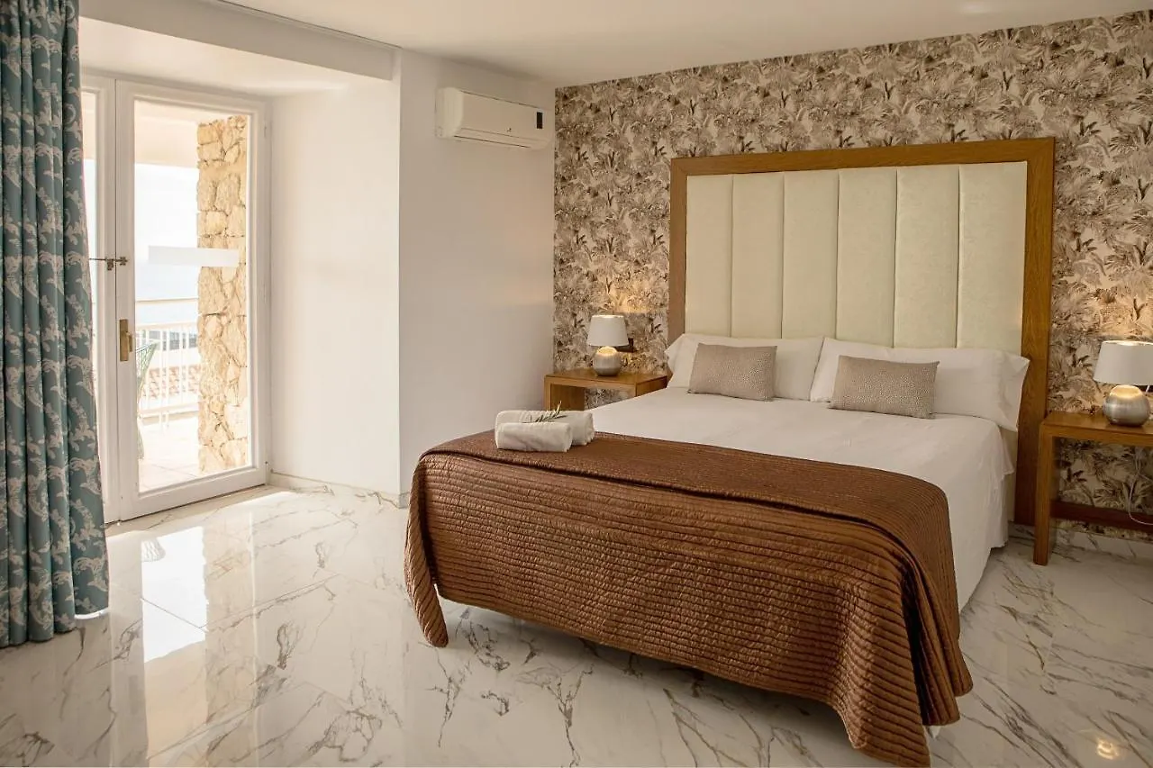 Hotel Roger De Flor By Seleqtta Lloret de Mar